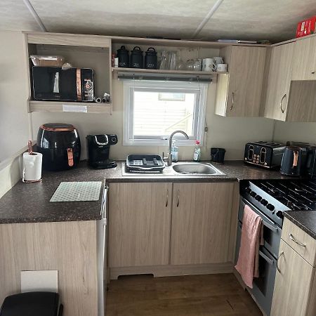 Angie'S Caravan At Seawick Hotel Saint Osyth Luaran gambar