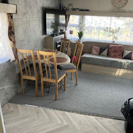 Angie'S Caravan At Seawick Hotel Saint Osyth Luaran gambar
