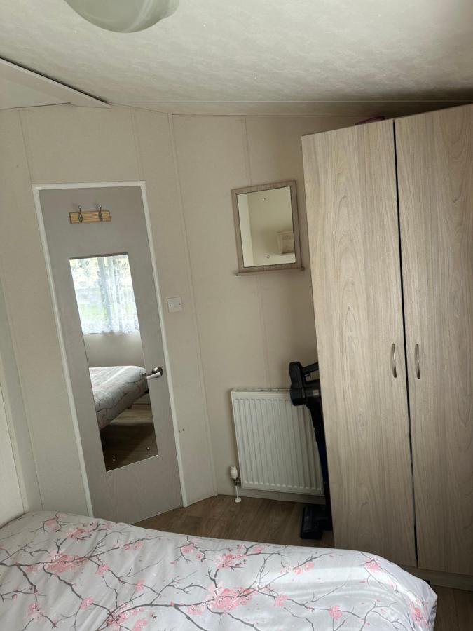 Angie'S Caravan At Seawick Hotel Saint Osyth Luaran gambar