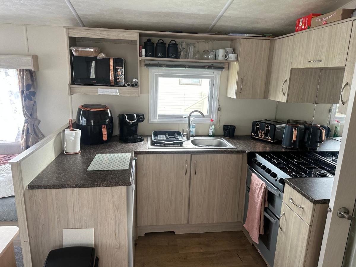 Angie'S Caravan At Seawick Hotel Saint Osyth Luaran gambar