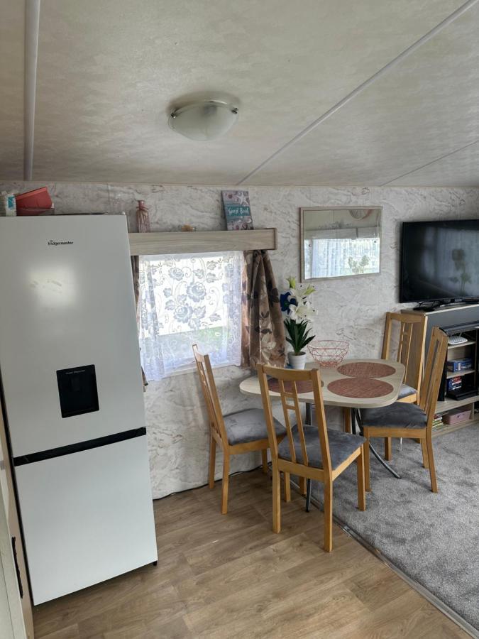 Angie'S Caravan At Seawick Hotel Saint Osyth Luaran gambar